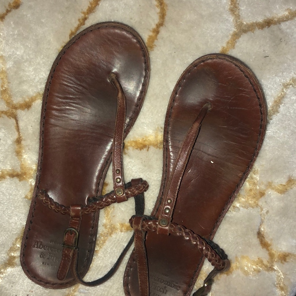 ABERCROMBIE vintage leather sandals